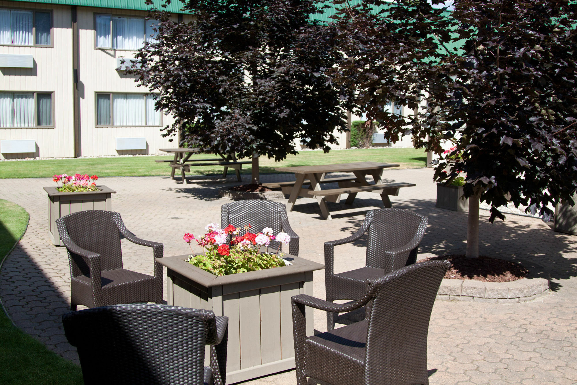 Sandman Hotel Revelstoke Exterior photo